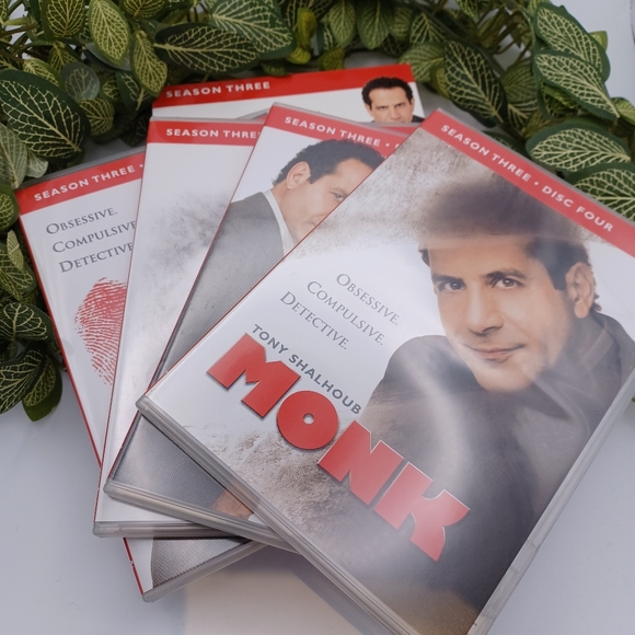 Monk Season Three DVD Set - Picture 4 of 8